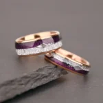 His & Hers Rose Gold Tungsten Rings with Purple Lapis & Meteorite Inlay - 图片 2